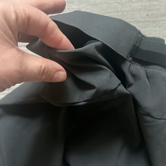 Lululemon Surge Short 6” - Size Large - Picture 4 of 6